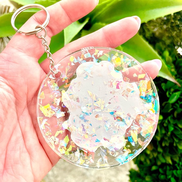 Hocus Pocus Sanderson Sisters Keychain - Picture 4 of 4